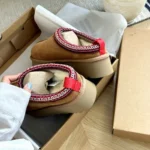OEM&ODM High Quality UGGS Brand Sheepskin Fur Integrated Wool Slippers Winter Women's Shoes - Image 6